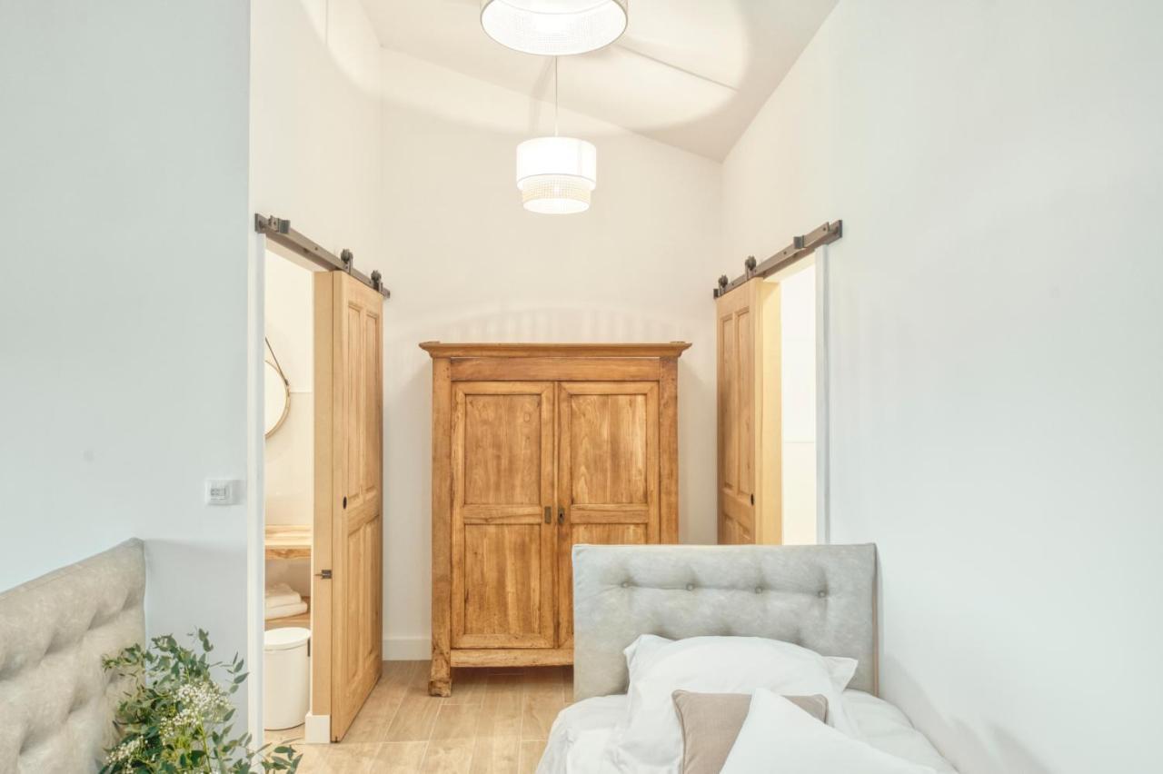 Escons Domaine De Charme Hotell Saint-Sulpice-sur-Leze Eksteriør bilde