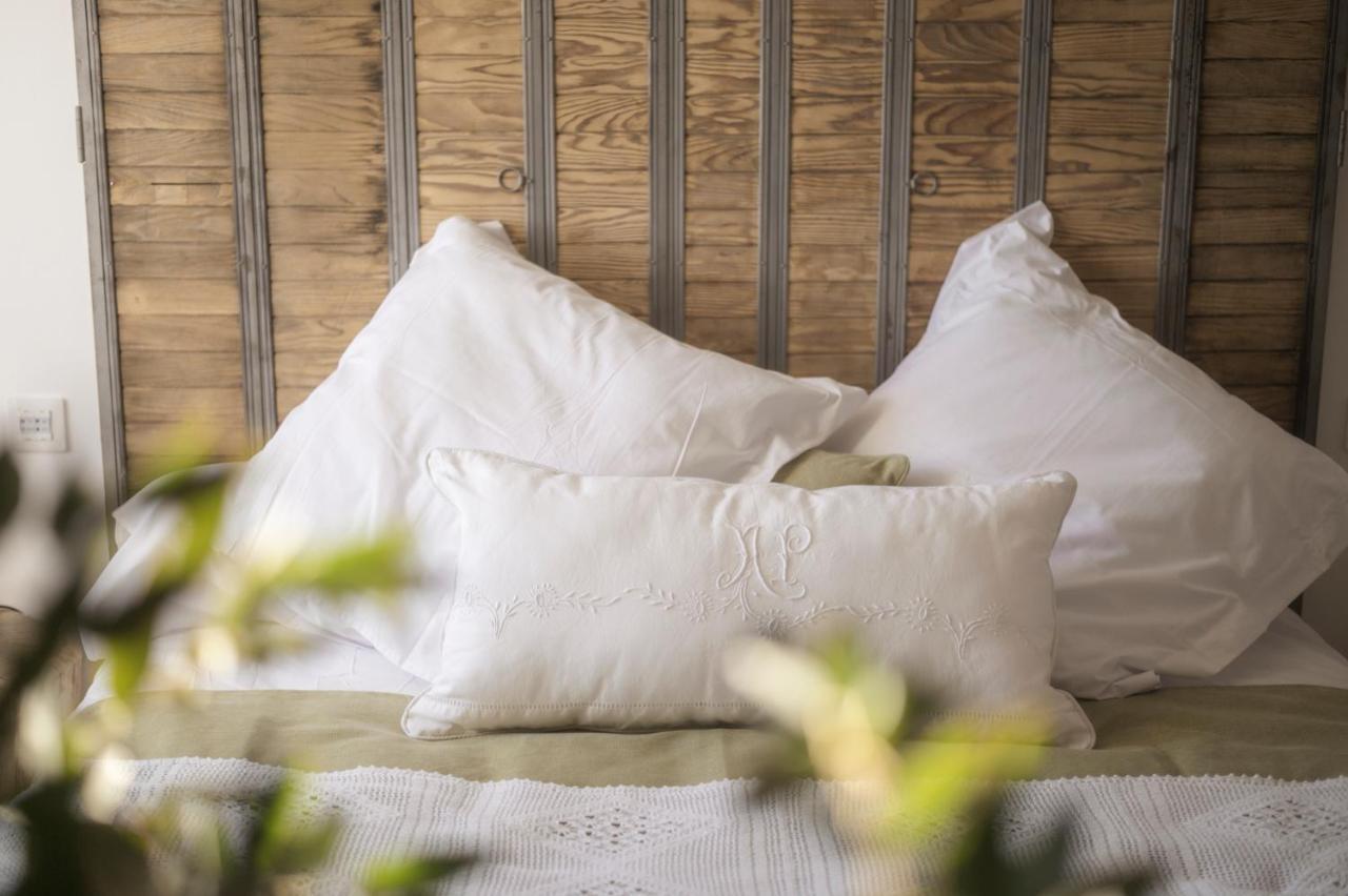 Escons Domaine De Charme Hotell Saint-Sulpice-sur-Leze Eksteriør bilde