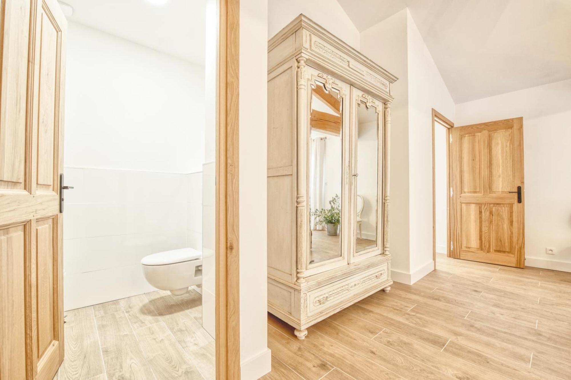Escons Domaine De Charme Hotell Saint-Sulpice-sur-Leze Eksteriør bilde