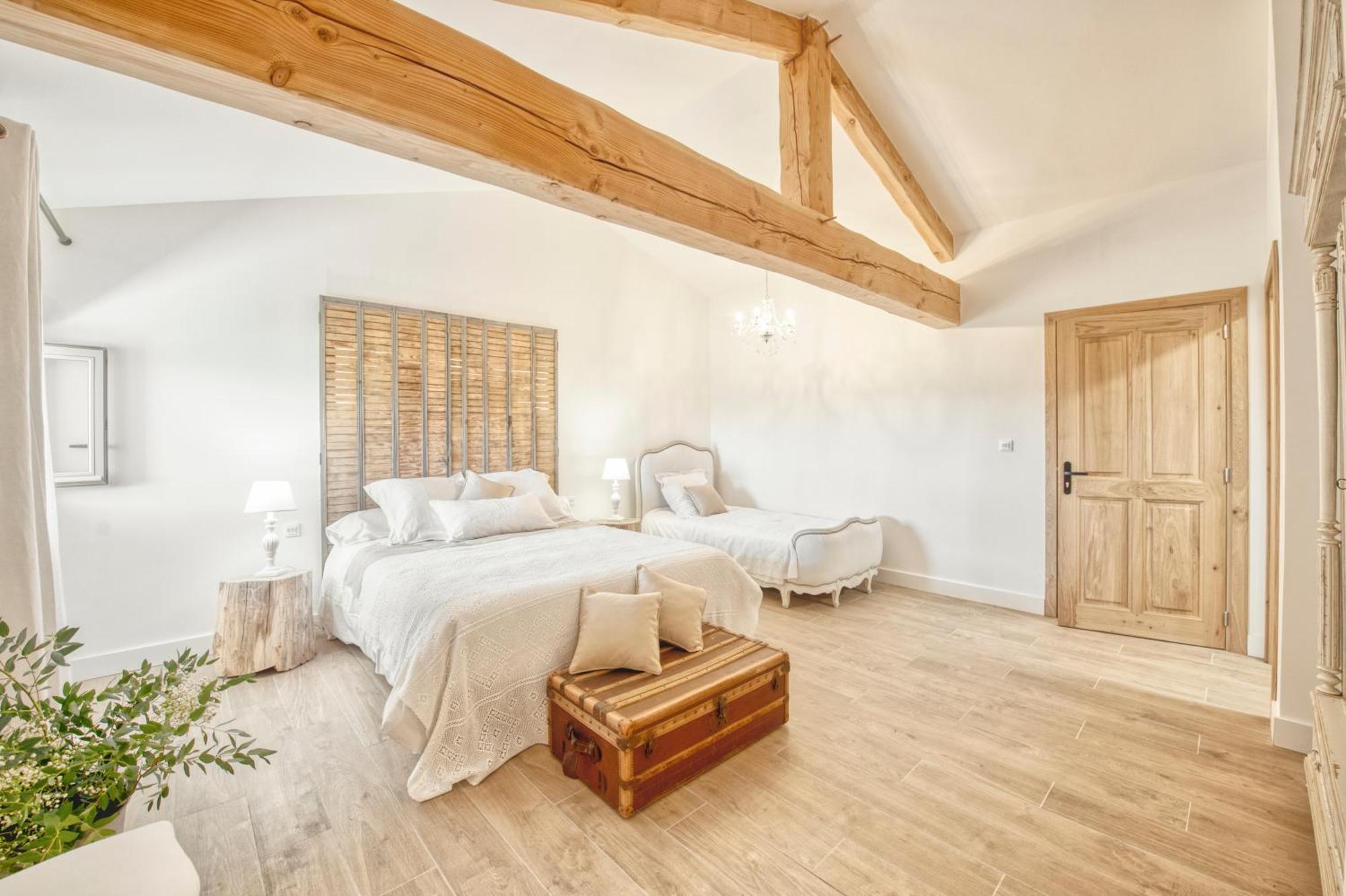 Escons Domaine De Charme Hotell Saint-Sulpice-sur-Leze Eksteriør bilde
